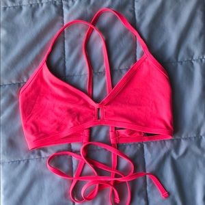 Jolyn vent bikini top